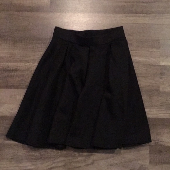 Dresses & Skirts - Mini Skirt